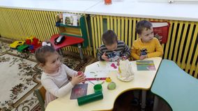 «Работа с соленым тестом».