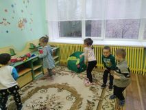  Развитие речи. Тема: "Знакомство с русской народной сказкой "Кораблик". 