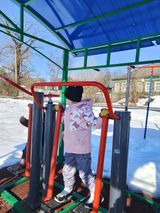 Физминутка на прогулке. Март