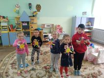 Июнь. Аппликация "Солнышко"