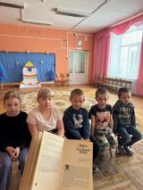Ю.Я. Яковлев "Девочки с Васильевского острова"