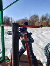 Физминутка на прогулке. Март