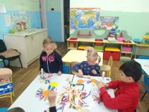 Июнь. Аппликация "Солнышко"