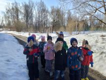 Экскурсия к водоему весной