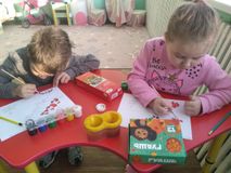 "Знакомство с хохломской росписью"
