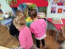 Сюжетно-ролевая игра "Идём искать котёнка"