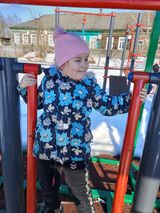 Физминутка на прогулке. Март