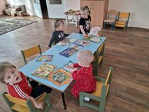 Младшая группа. Знакомство с детскими книгами.