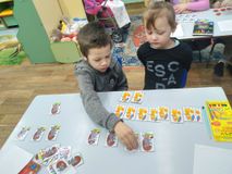 ФЭМП. Разложи по порядку цифры
