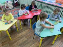 Математика- старшая группа. Учимся считать в пределах 7. Воспитатель: Соловьева С.И