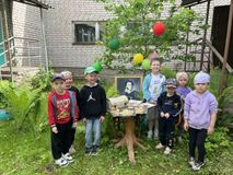 Экскурсия в библиотеку. "Пушкинский день в России"